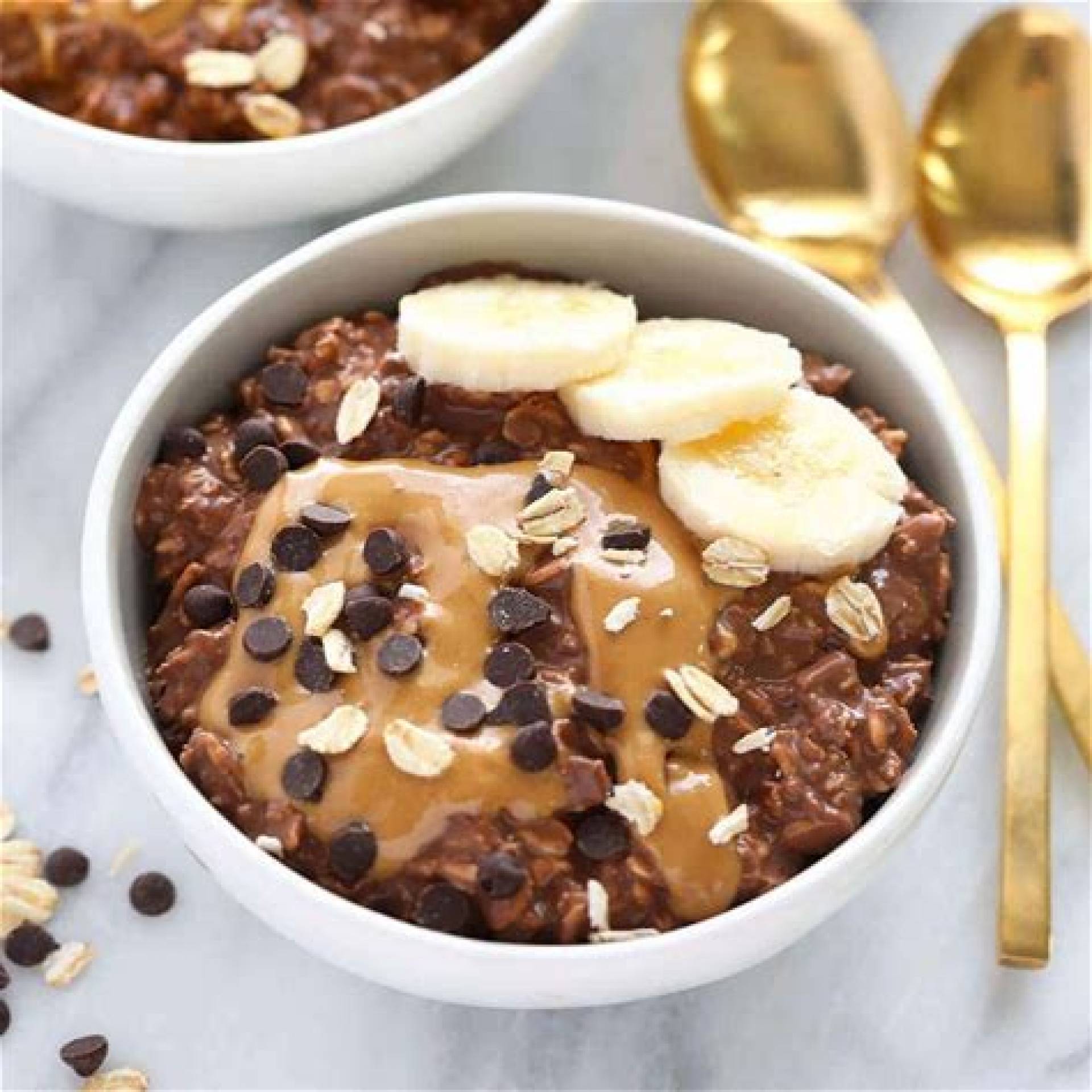 Chocolate Peanut Butter Cup Protein Overnight Oats