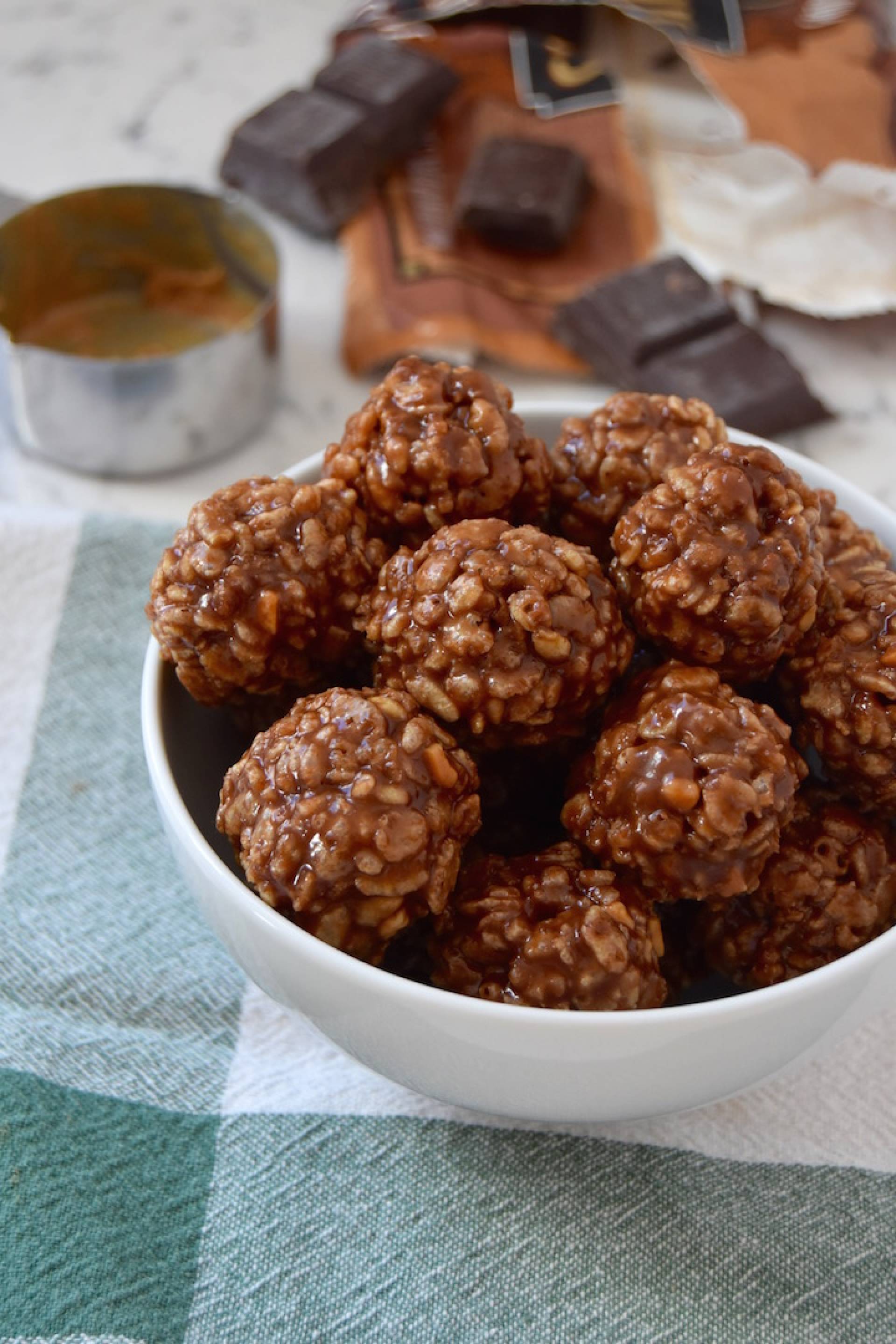 Chocolate Peanut Butter Protein Bites