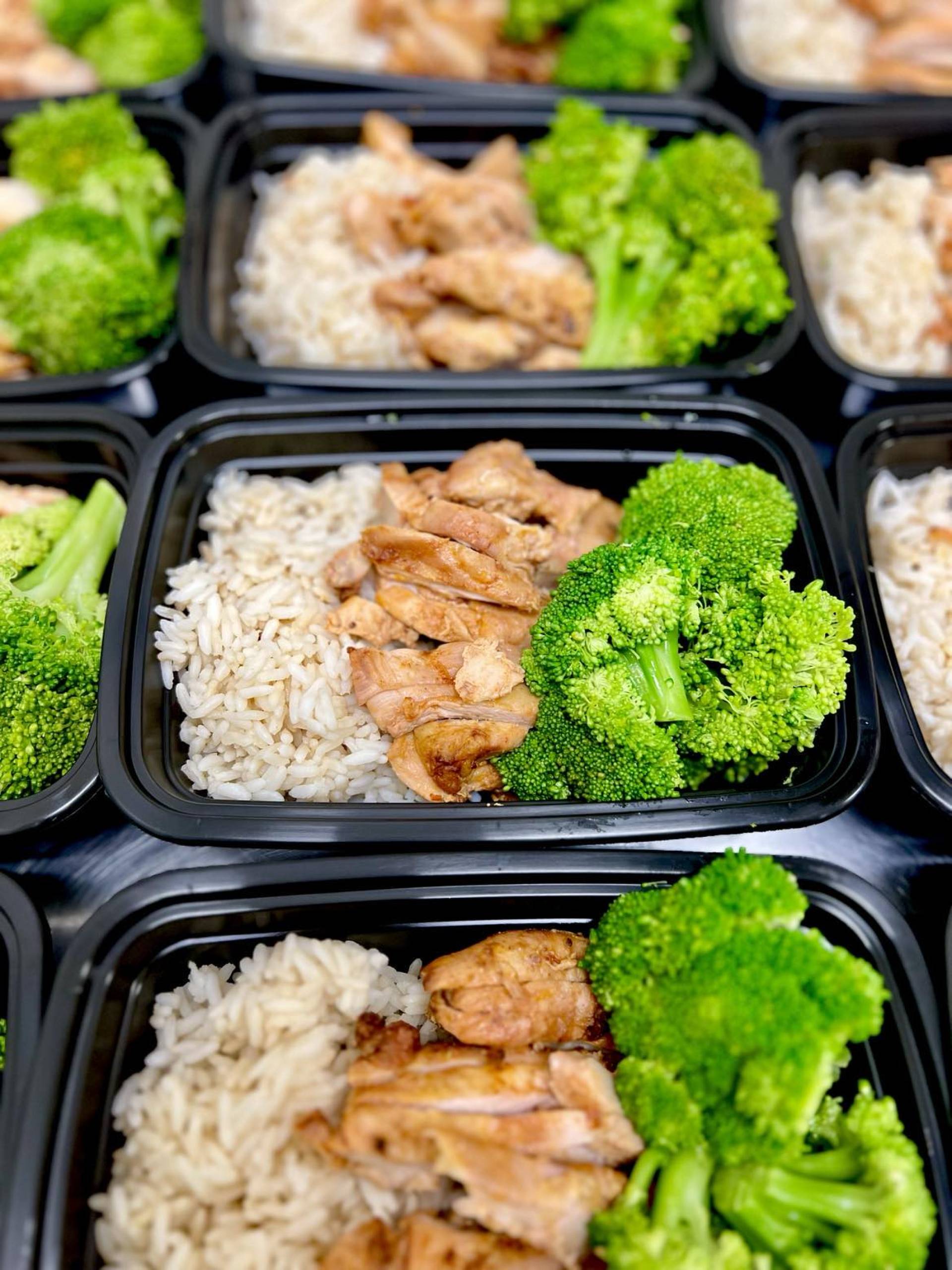 Value Meal - Greek Lemon Chicken, Broccoli, White Rice