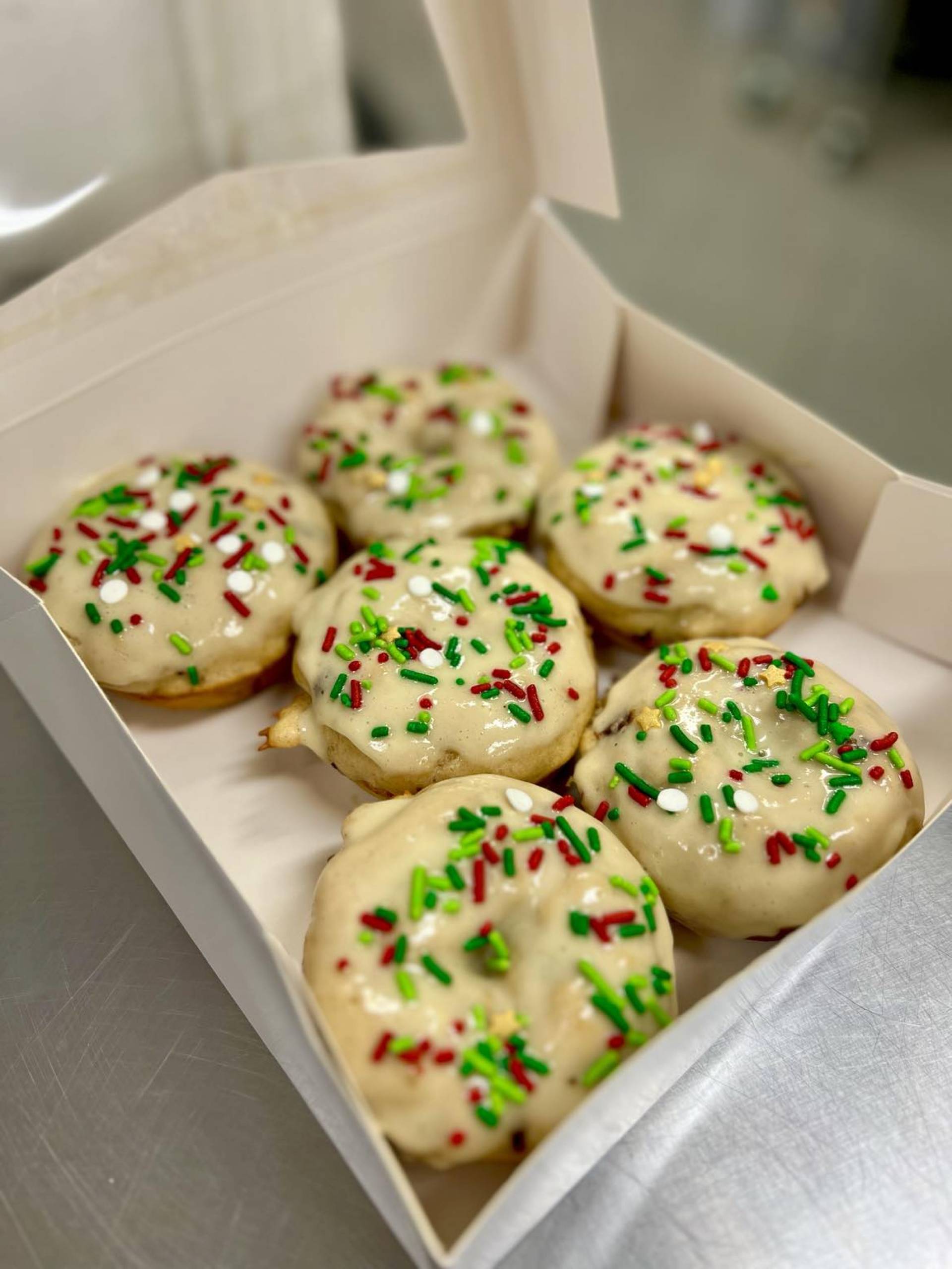 Peppermint Cheer Protein Donuts