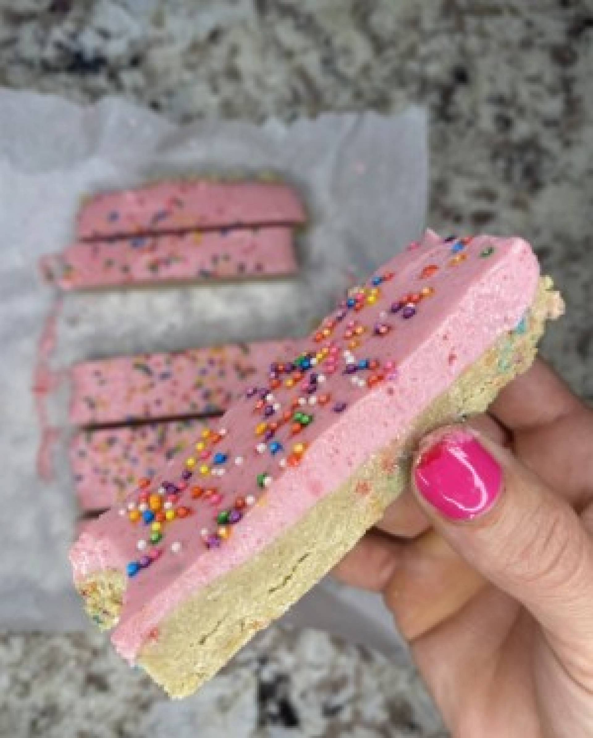 Strawberry Cheesecake Protein Bar