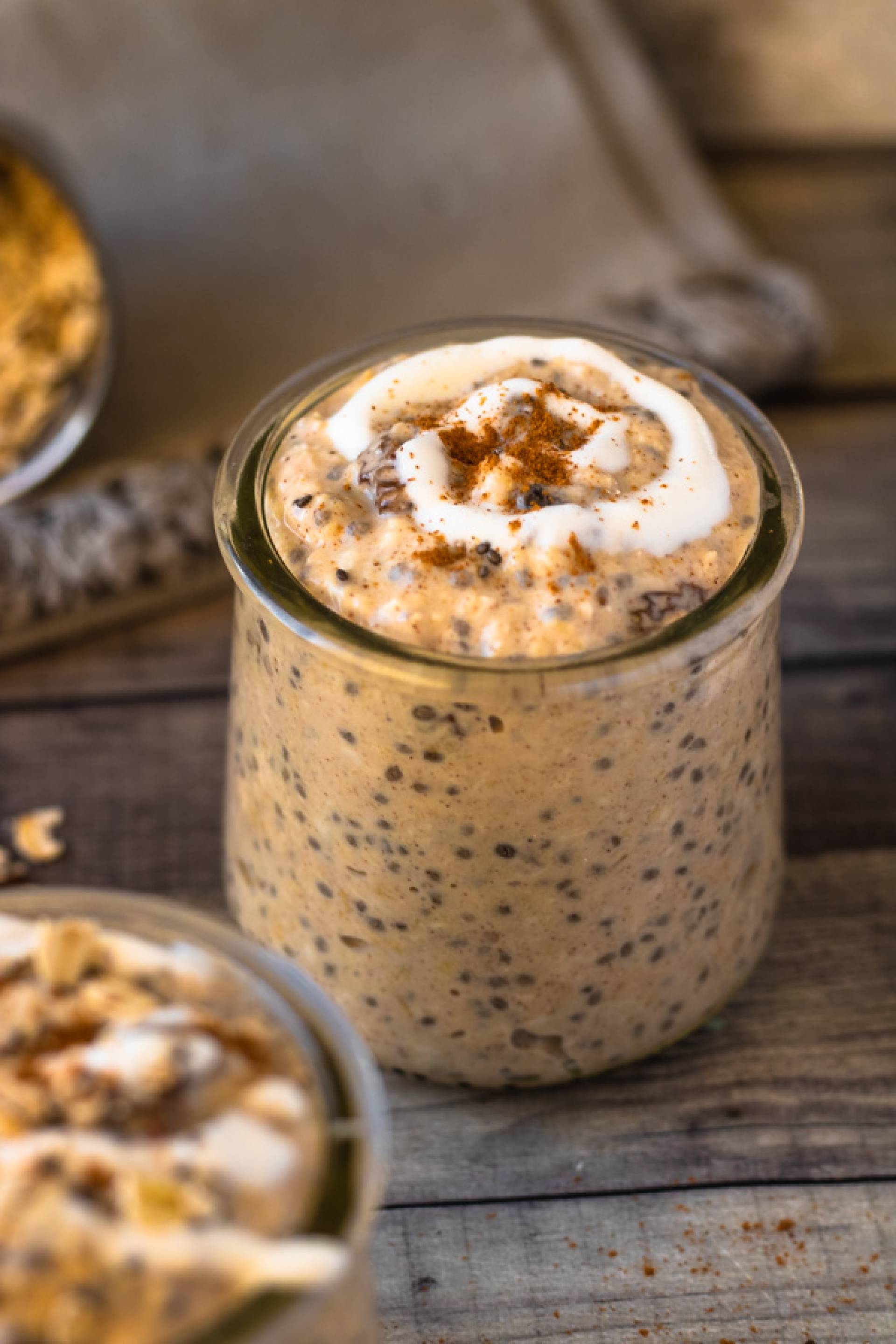 Cinnamon Roll Overnight Oats