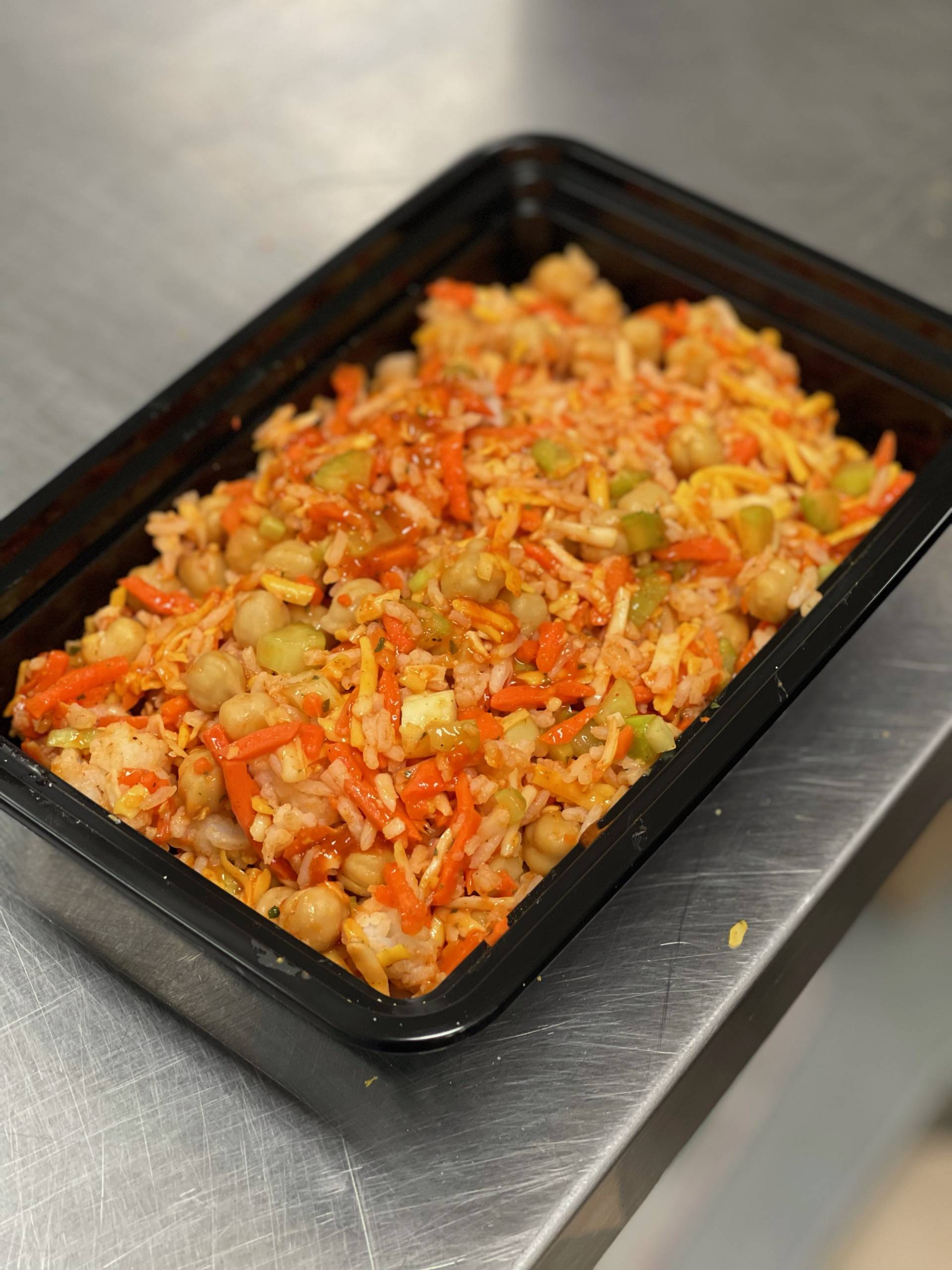 Cheesy Buffalo Ranch Chickpeas and Cauli-Rice